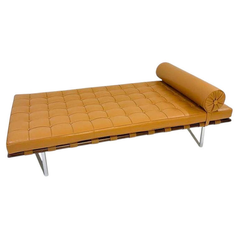 Cognac Barcelona Daybed by Ludwig Mies van der Rohe for Knoll,  1990s
