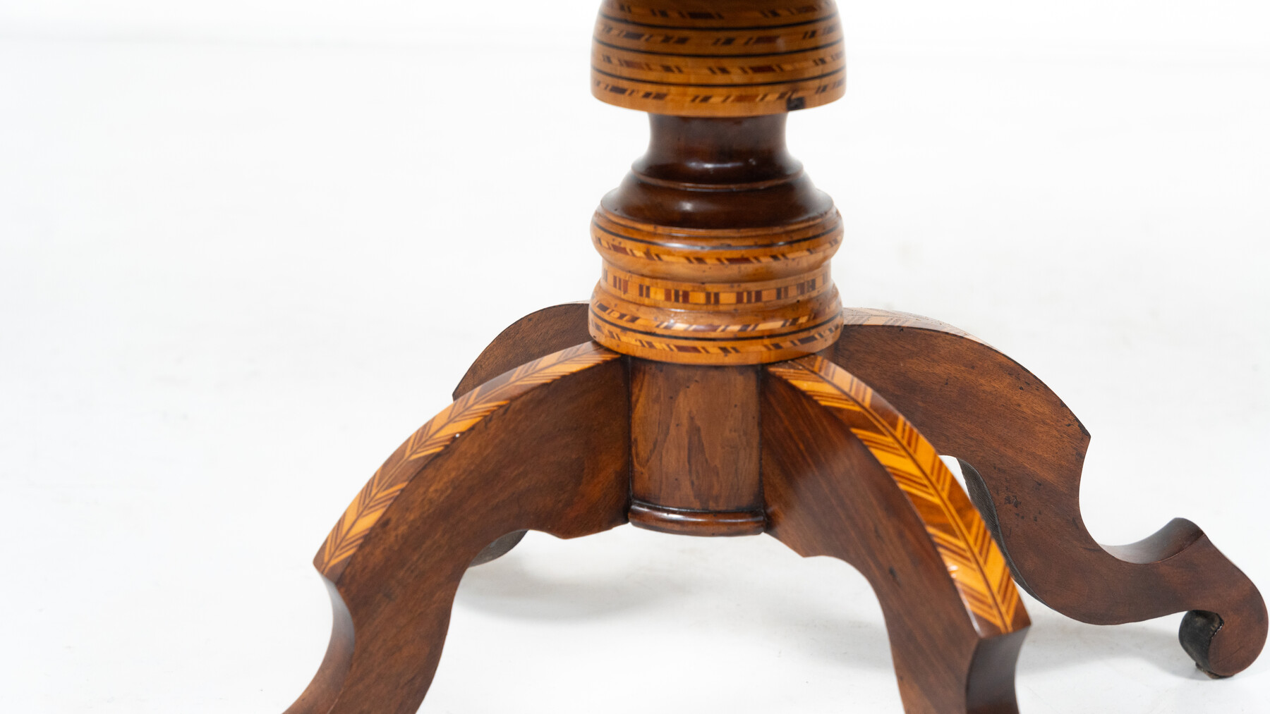 19th Century Tilt Top Table with Marquetry, Italy 