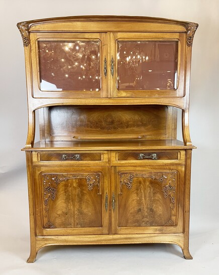 Art nouveau cabinet
