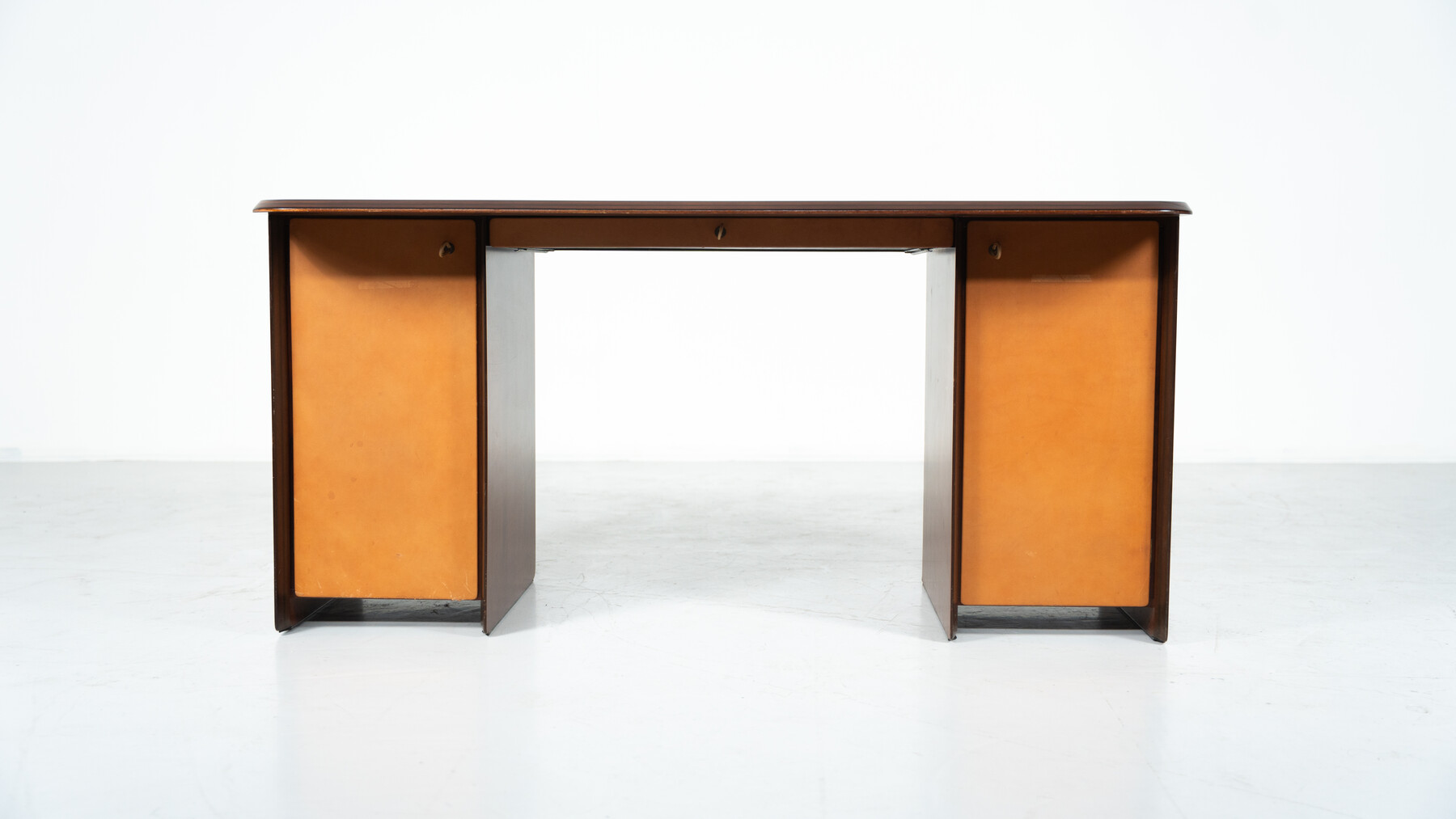 Artona Desk by Afra and Tobia Scarpa, Maxalto, Italy, 1975