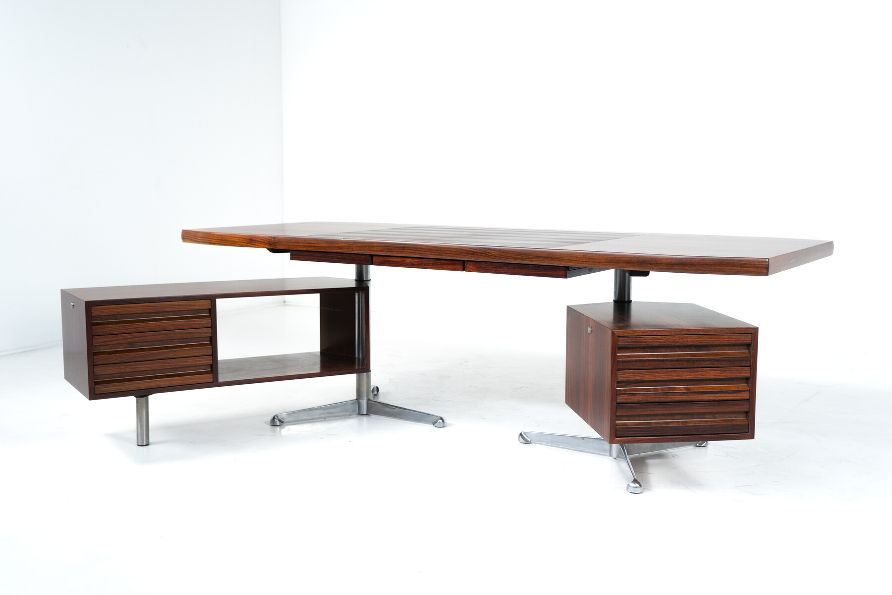 Boomerang T96 Desk by Osvaldo Borsani for Tecno, Italy, 1960s