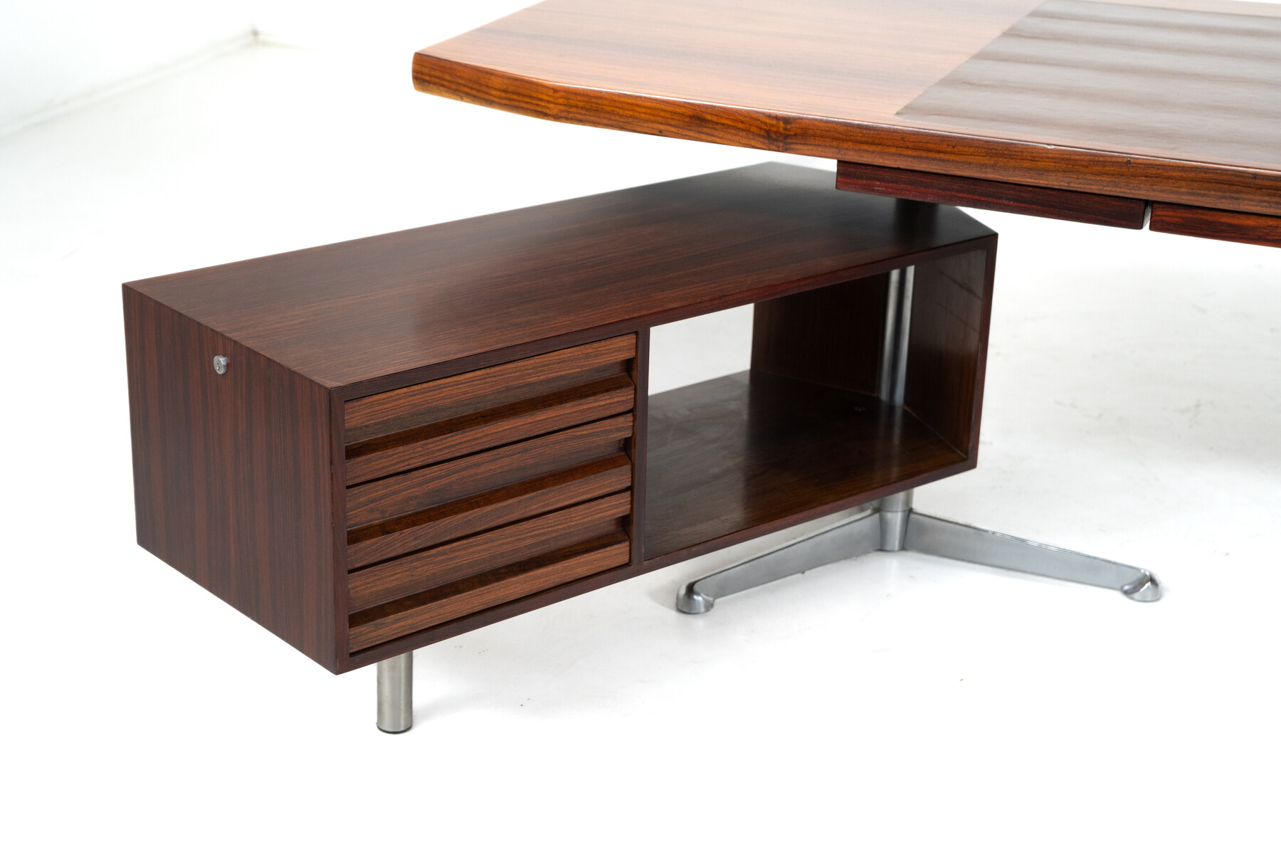 Boomerang T96 Desk by Osvaldo Borsani for Tecno, Italy, 1960s