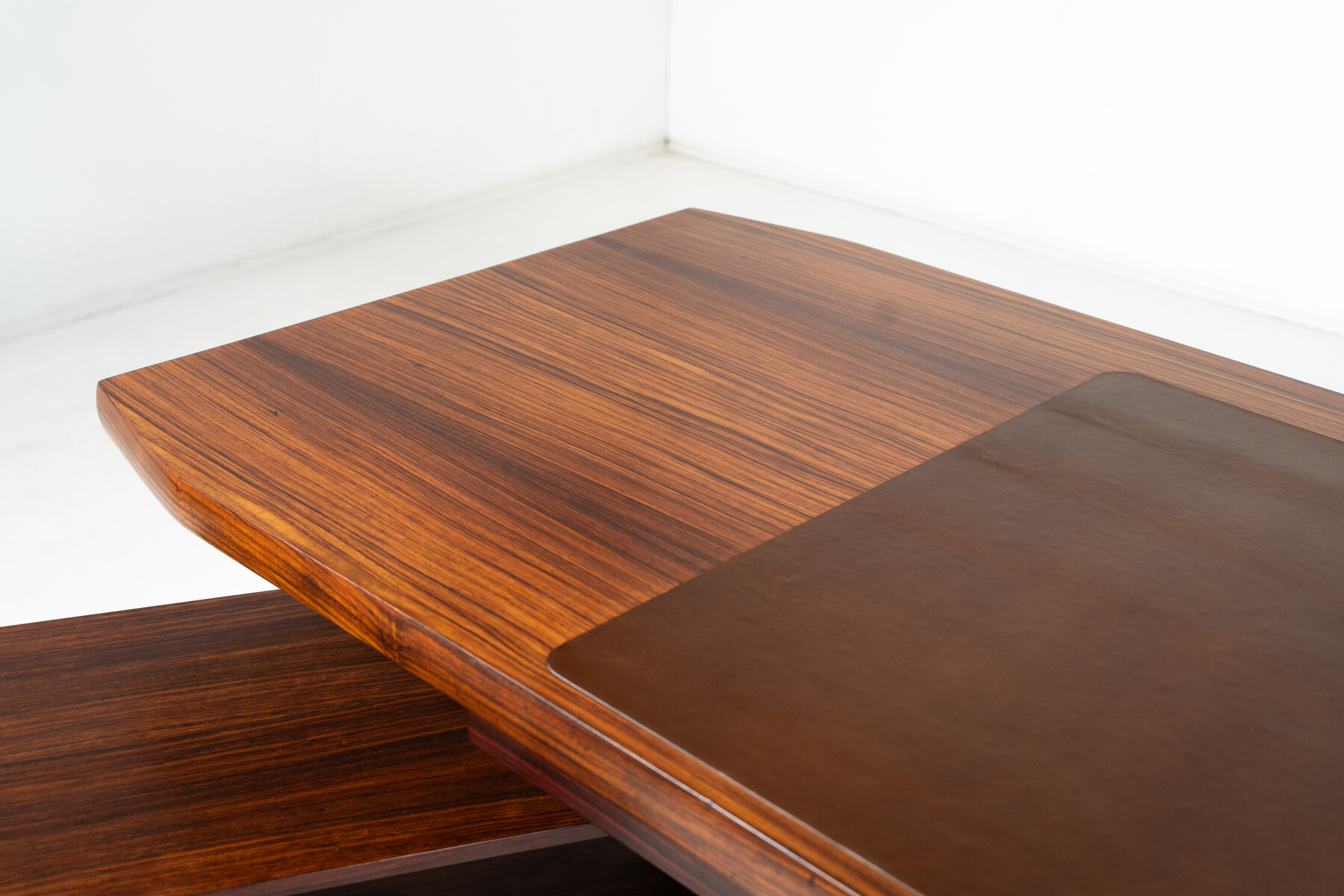 Boomerang T96 Desk by Osvaldo Borsani for Tecno, Italy, 1960s