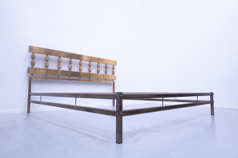 Bras Bed by Luciano Frigerio, 1970s