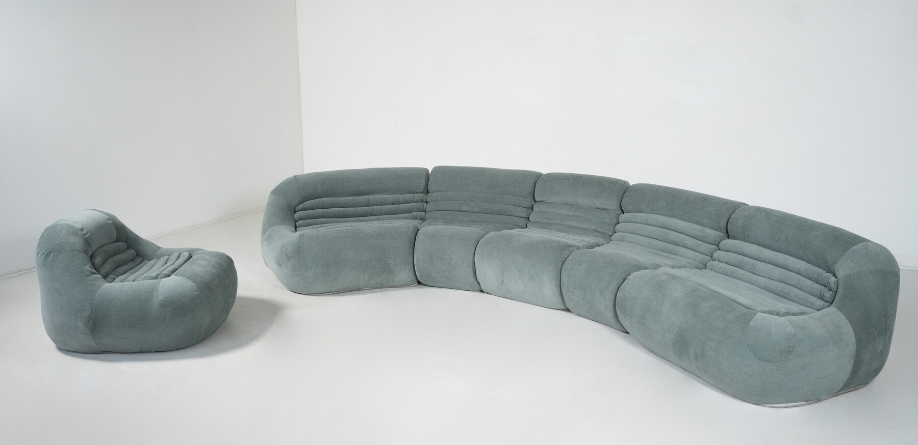 Carrera Sofa and Armchair by De Pas, D’Urbino and Lomazzi for BBB Bonacina, 1960s - New Upholstery