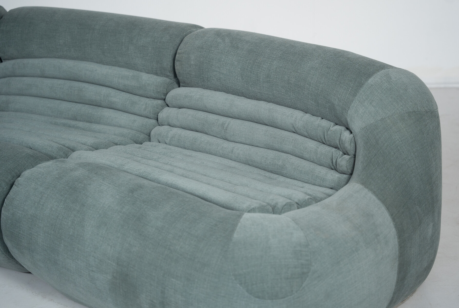 Carrera Sofa and Armchair by De Pas, D’Urbino and Lomazzi for BBB Bonacina, 1960s - New Upholstery