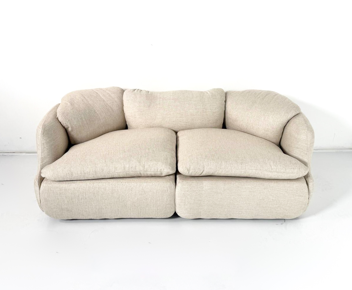 Confidential Sofa by Alberto Rosselli for Saporiti, Italy,1970s - New Beige Upholstery