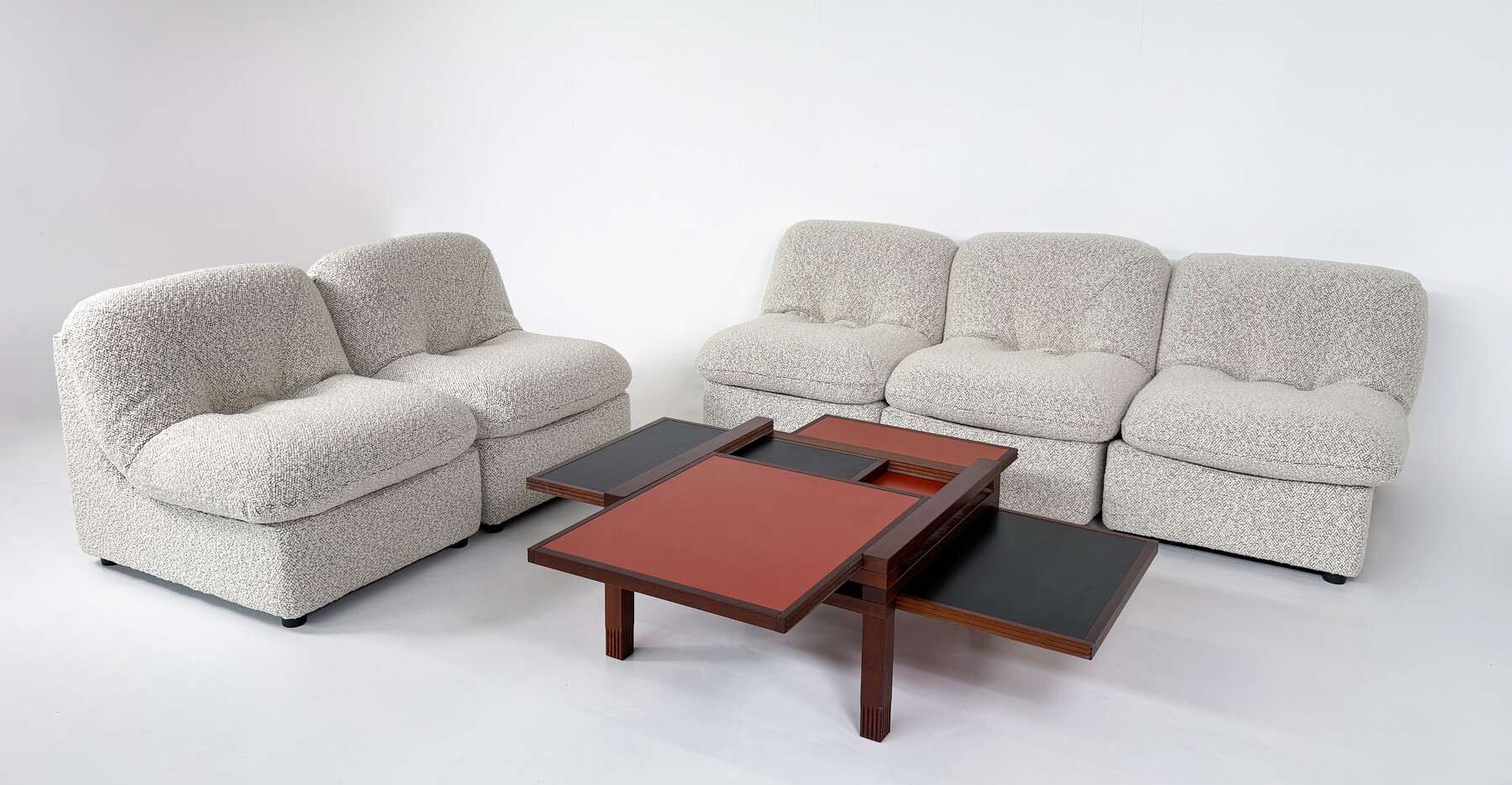 Contemporary set of 5 Armchairs, Boucle Fabric, Italy
