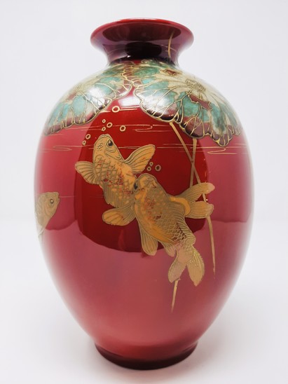Doulton & co. art nouveau vase painted by W. Ģ. Hodkinson