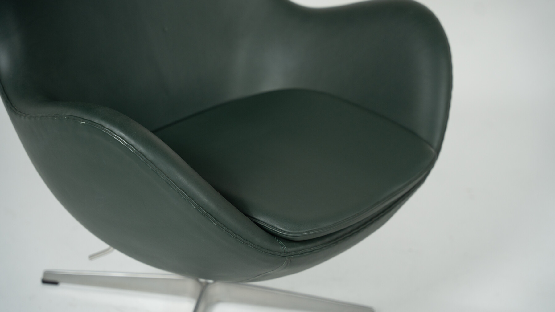 Egg Chair and Ottoman by Arne Jacobsen for Fritz Hansen, 2000s