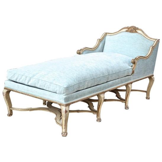Elegant 18th Century Tuscan Rococo Daybed, Newly Upholstered