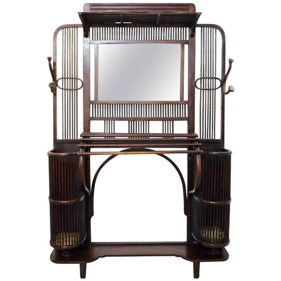 Elegant Coat Rack in Bentwood, Early 20th Century