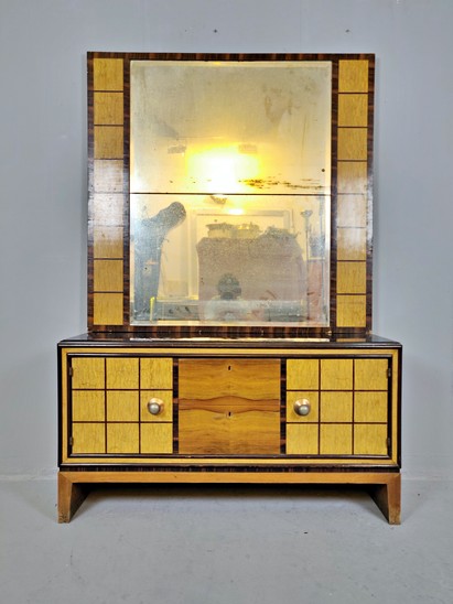 Italian Art Deco chest with Standing Mirror