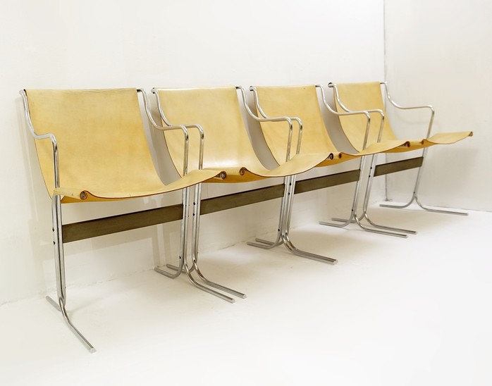 KATAVOLOS, Ross LITTELL Et Douglas KELLEY 'Cigno' Chairs For ICF 