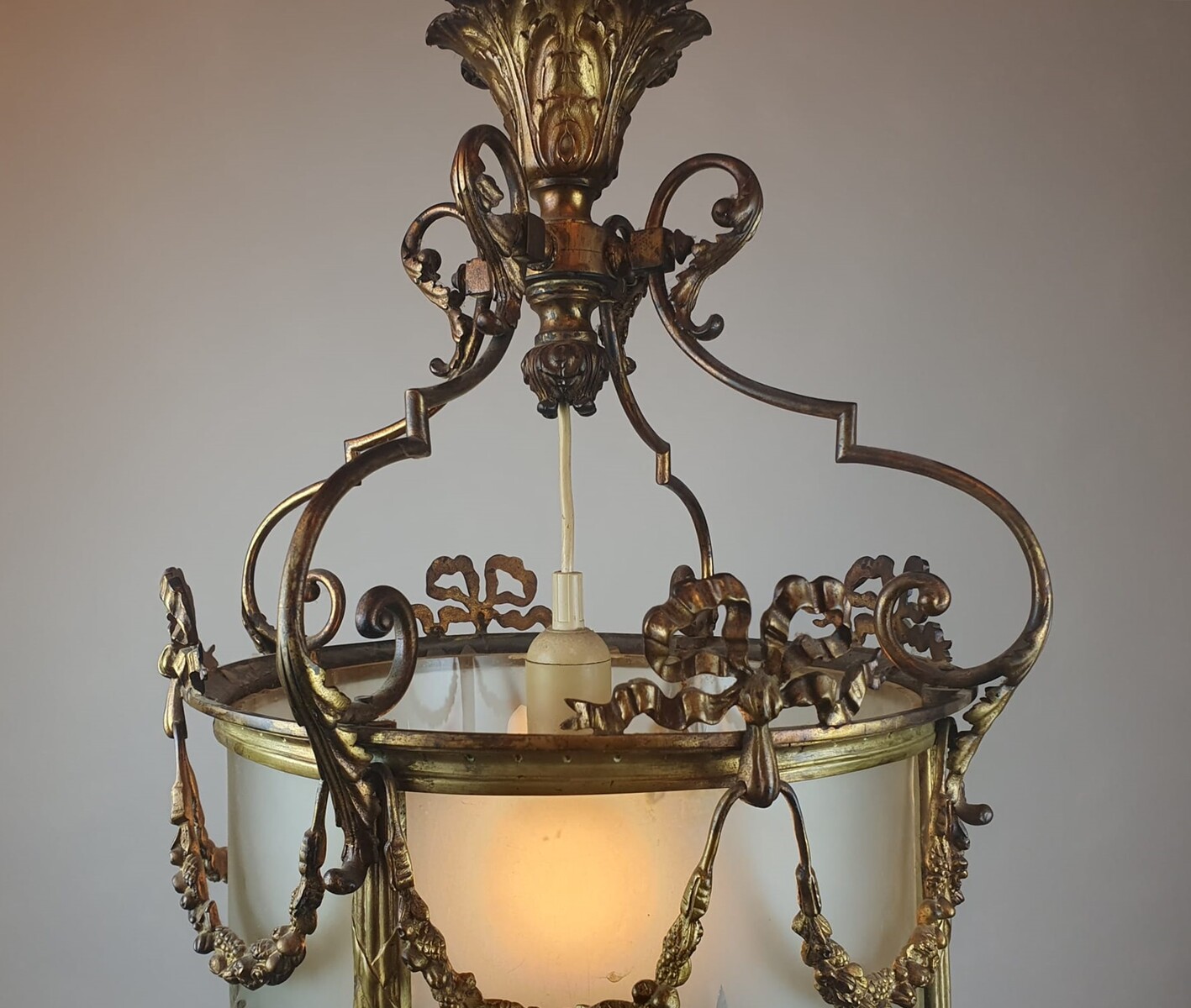 Louis XVI Style Hall Lantern In Bronze And Brass, 1900s