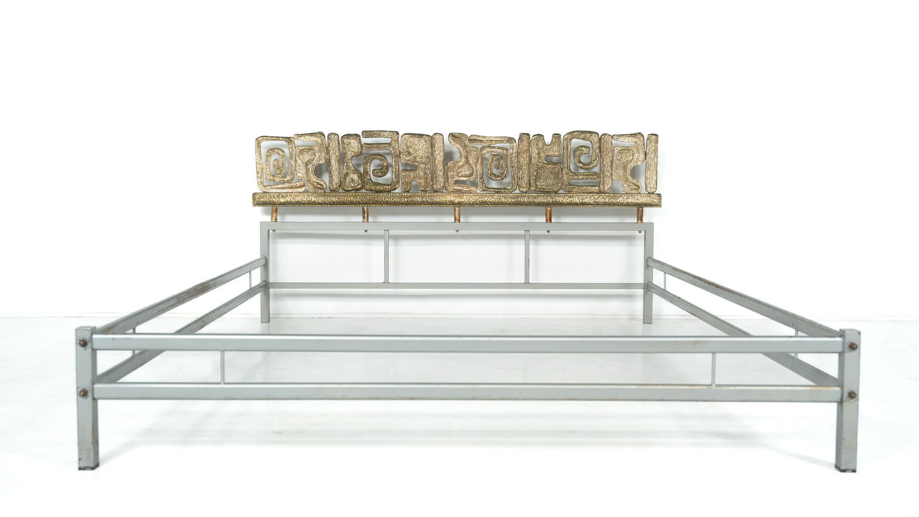 Mid-Century Brass Bed by Luciano Frigerio, 1970s