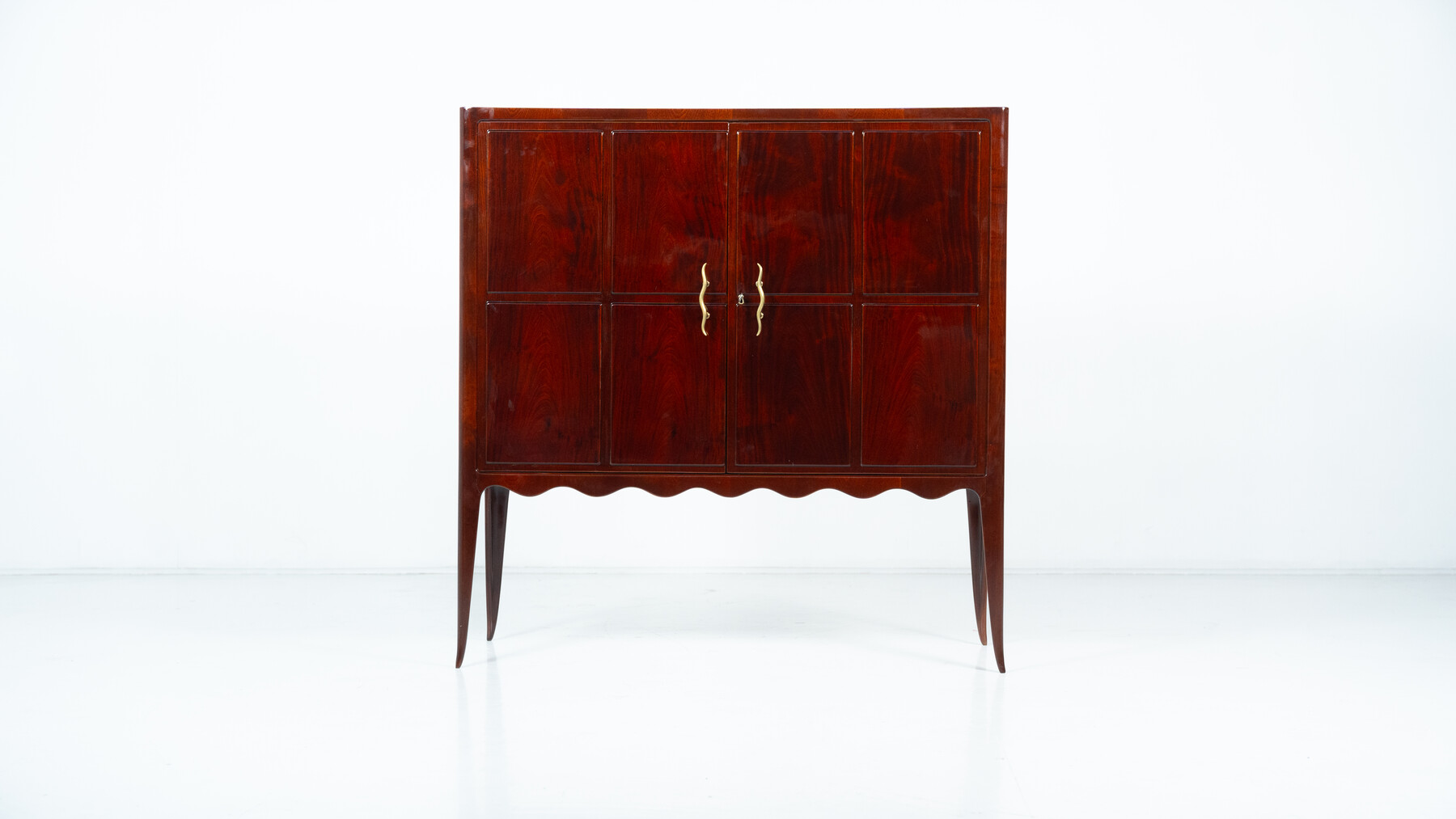 Mid-Century Cabinet in the style of Paolo Buffa, Italy 1950s