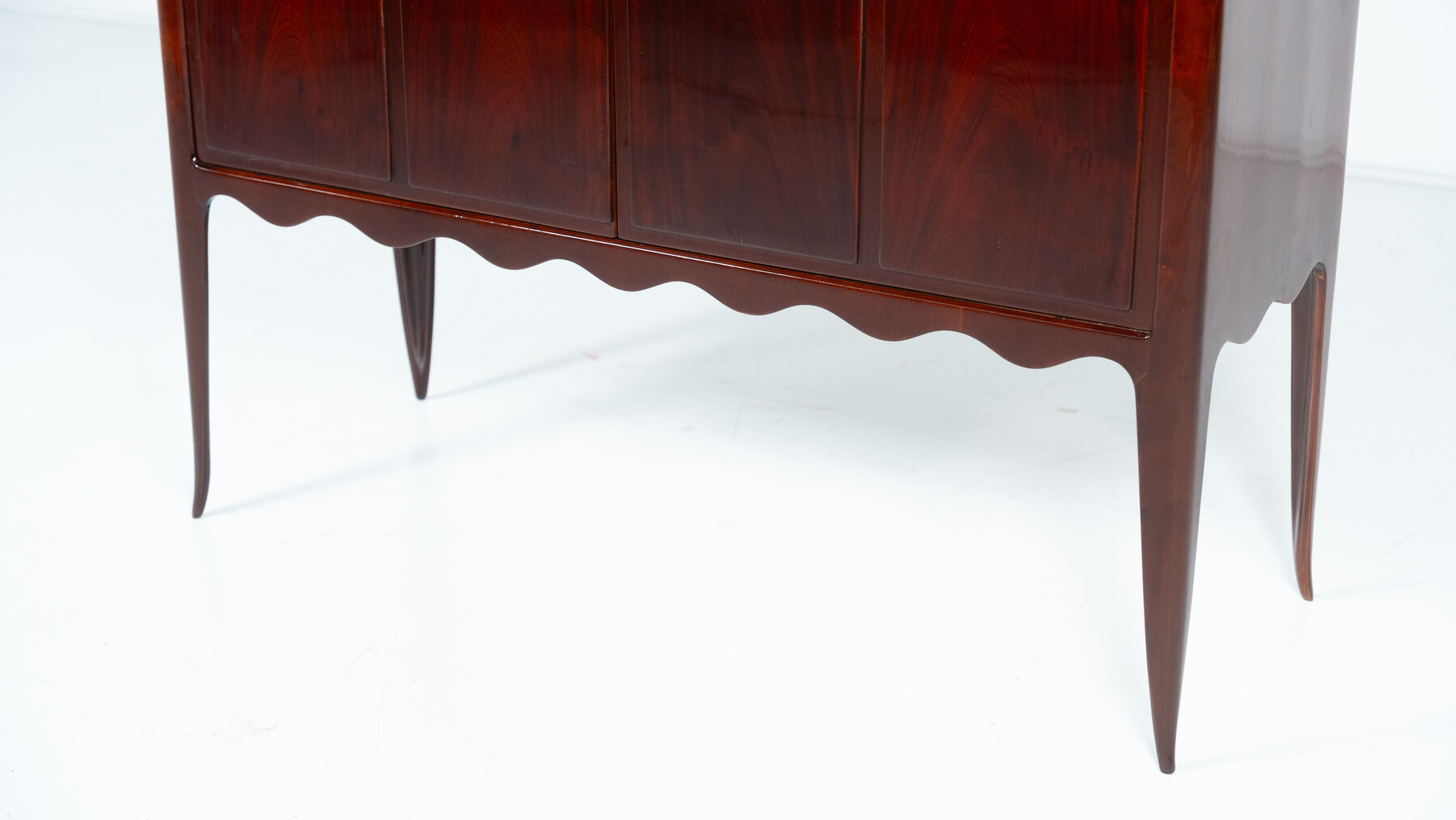 Mid-Century Cabinet in the style of Paolo Buffa, Italy 1950s