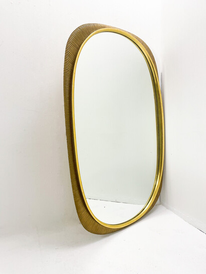 Mid-Century Curved Gilded Wood mirror by Osvaldo Borsani, 1950s