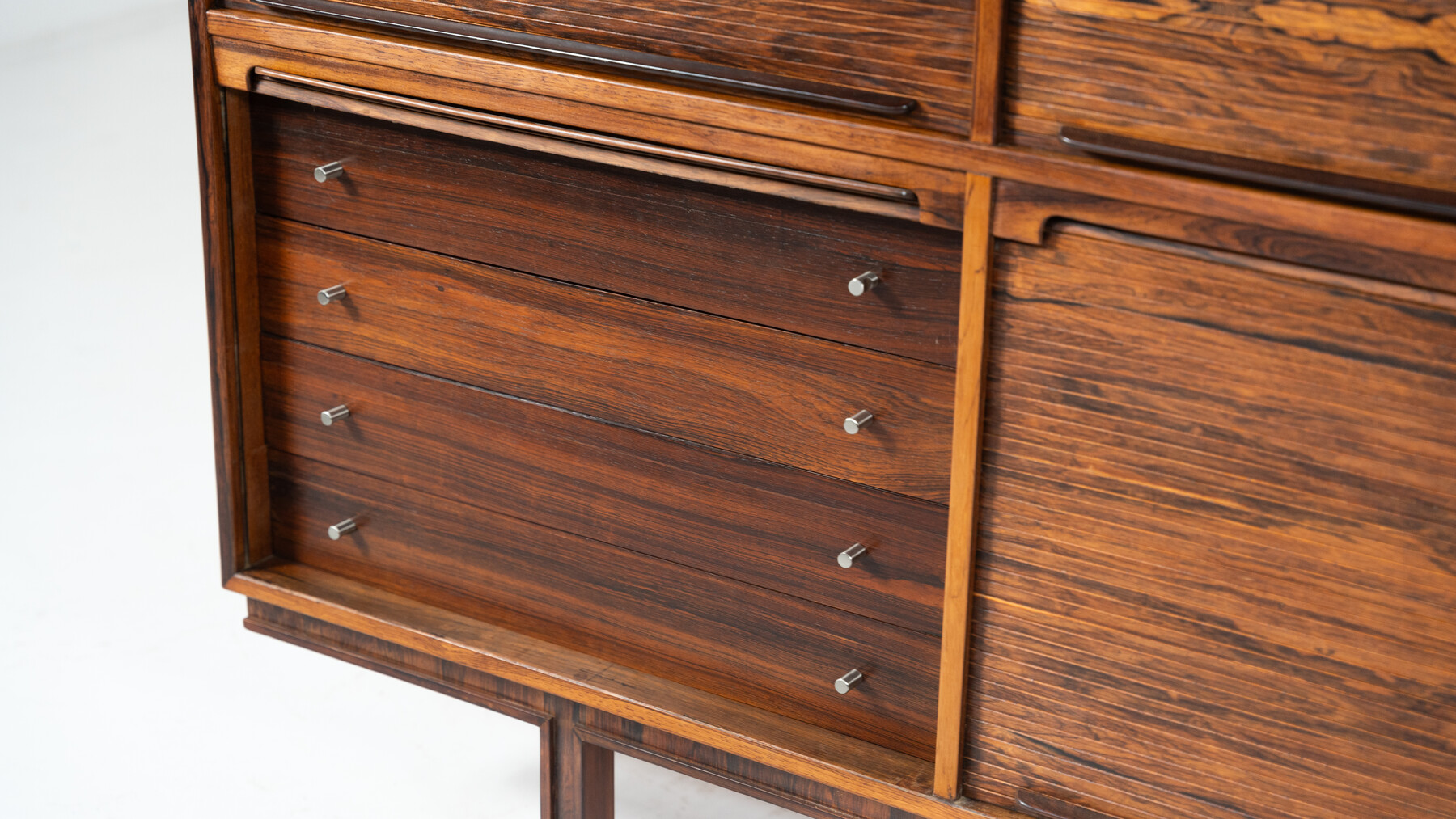 Mid-Century Highboard in the Style of Gianfranco Frattini, Italy, 1960s