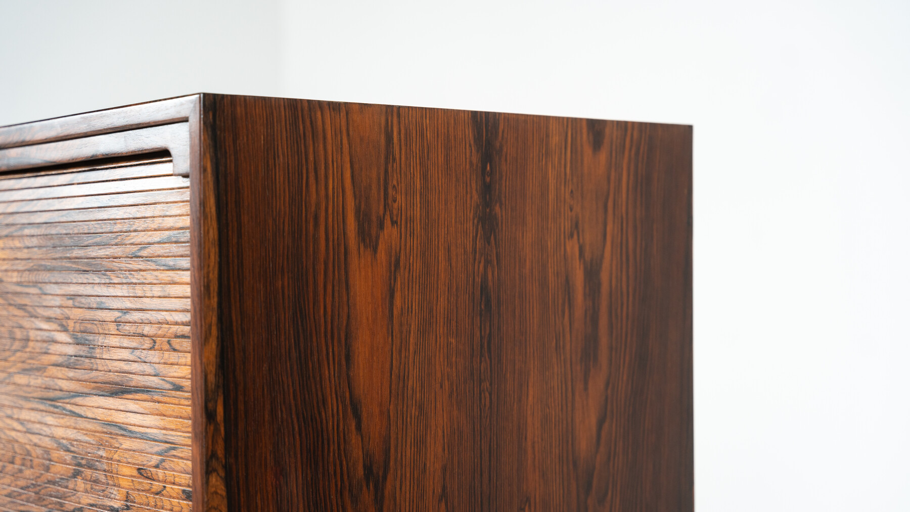 Mid-Century Highboard in the Style of Gianfranco Frattini, Italy, 1960s