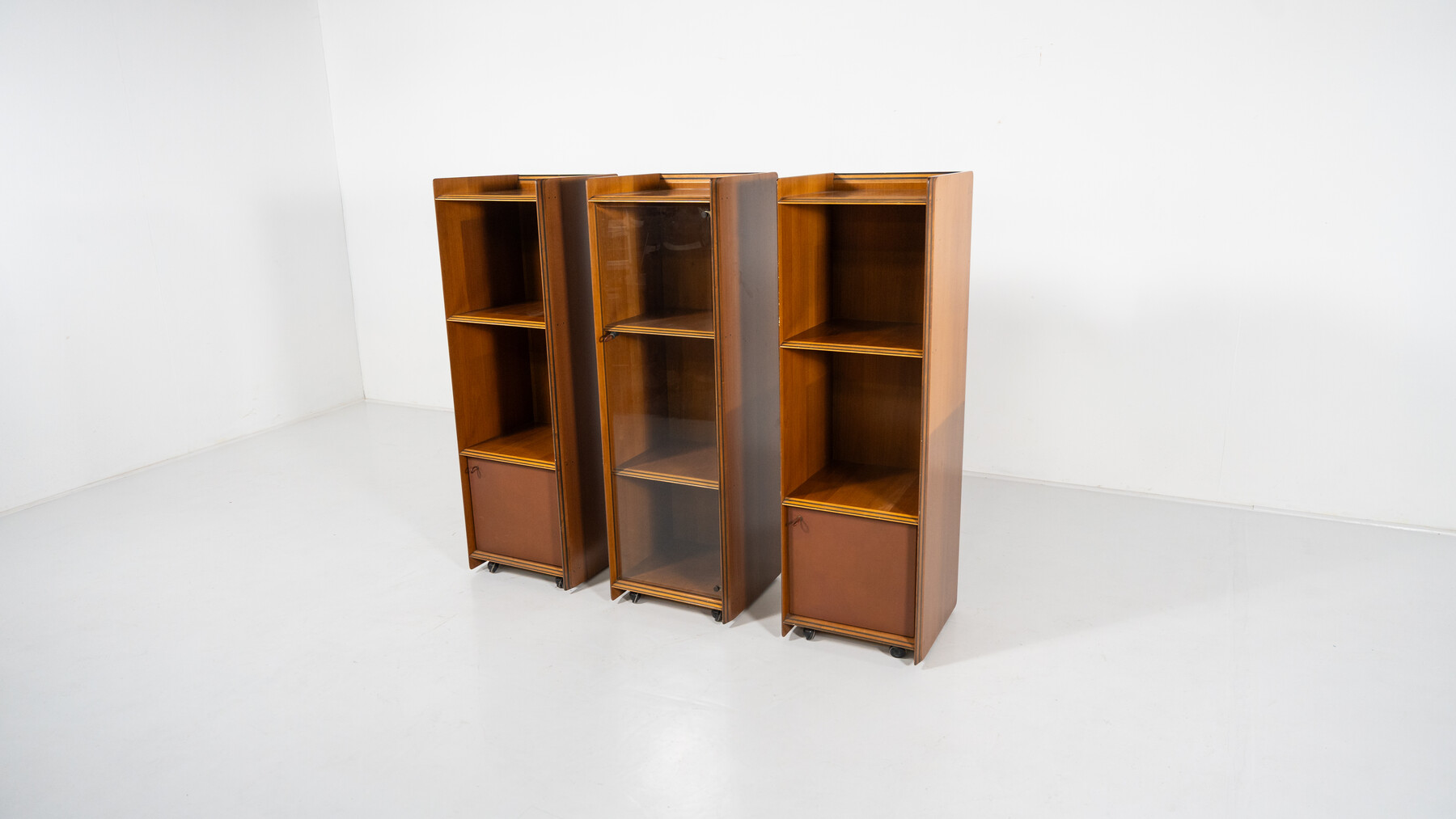 Mid-Century Modern Artona shelf by Afra & Tobia Scarpa for Maxalto, Wood and Leather, 1970s - Sold per Piece