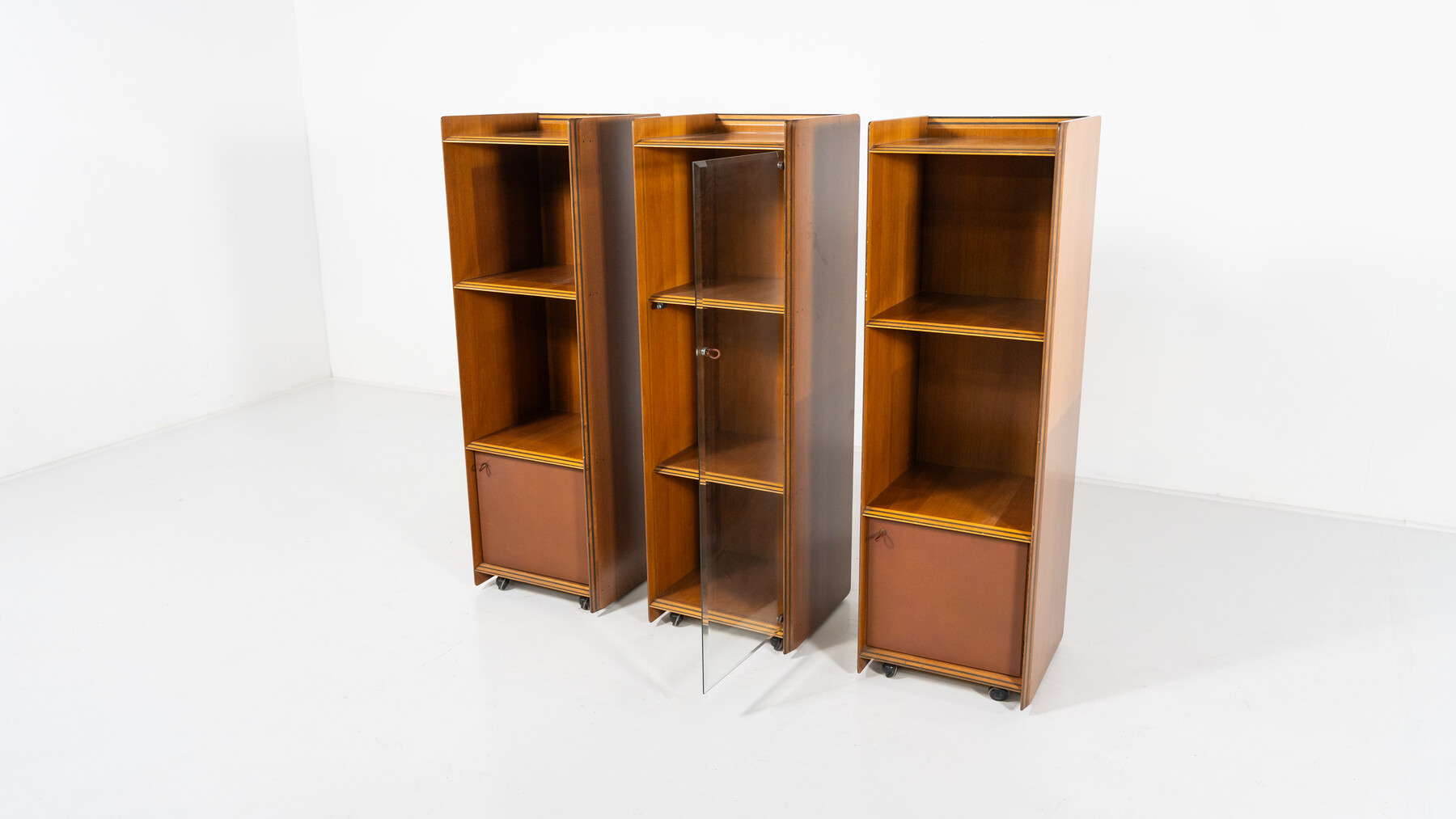 Mid-Century Modern Artona shelf by Afra & Tobia Scarpa for Maxalto, Wood and Leather, 1970s - Sold per Piece