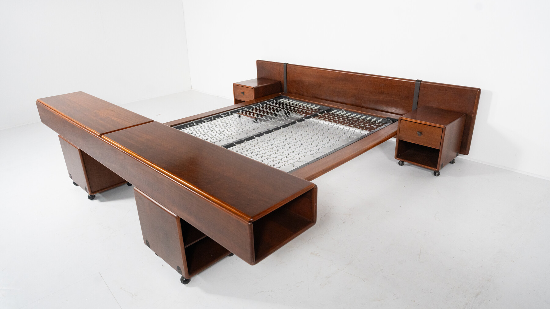 Mid-Century Modern Bed with Nightstands by Fabio Lenci for Bernini, Italy, 1970s