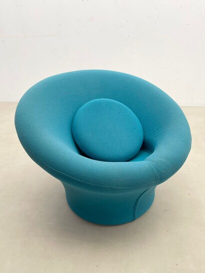 Mid-Century Modern Blue Mushroom Chair by Pierre Paulin - Original Upholstery