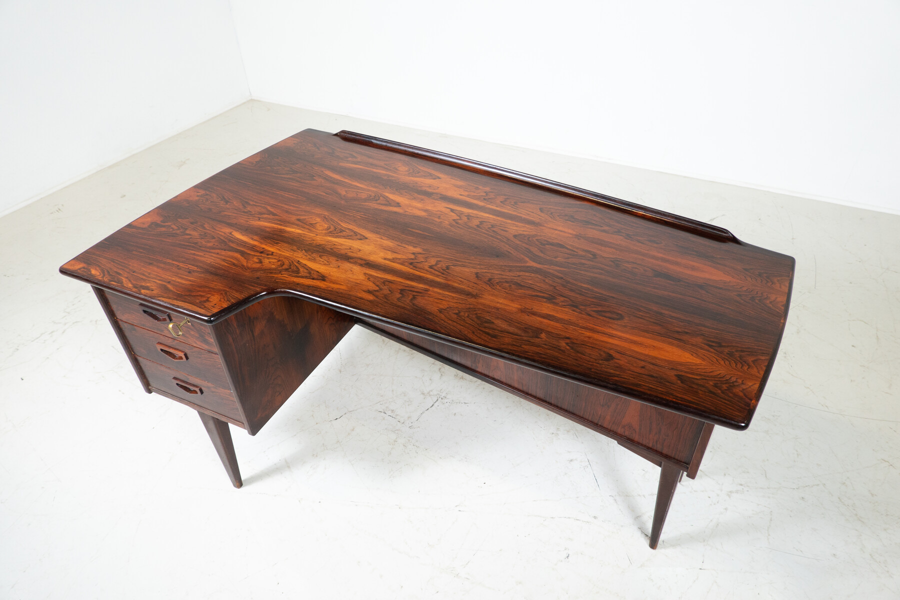 Mid-Century Modern Boomerang Desk A10 by Göran Strand for Lelangs Möbelfabrik, 1960s