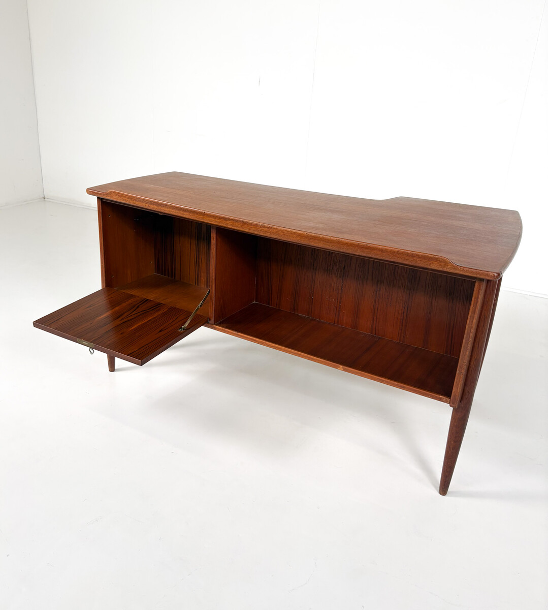 Mid-Century Modern Boomerang Desk A10 by Göran Strand for Lelangs Möbelfabrik, 1960s