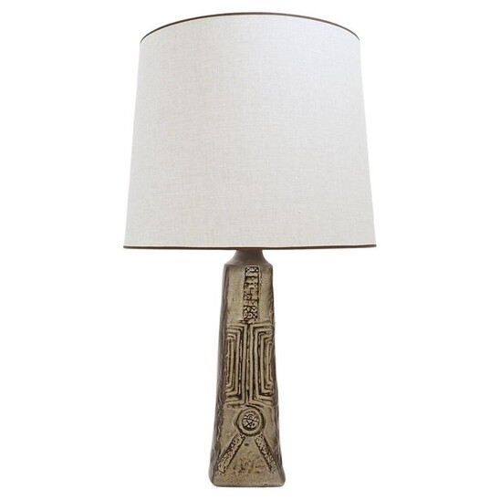 Mid-Century Modern Ceramic table lamp