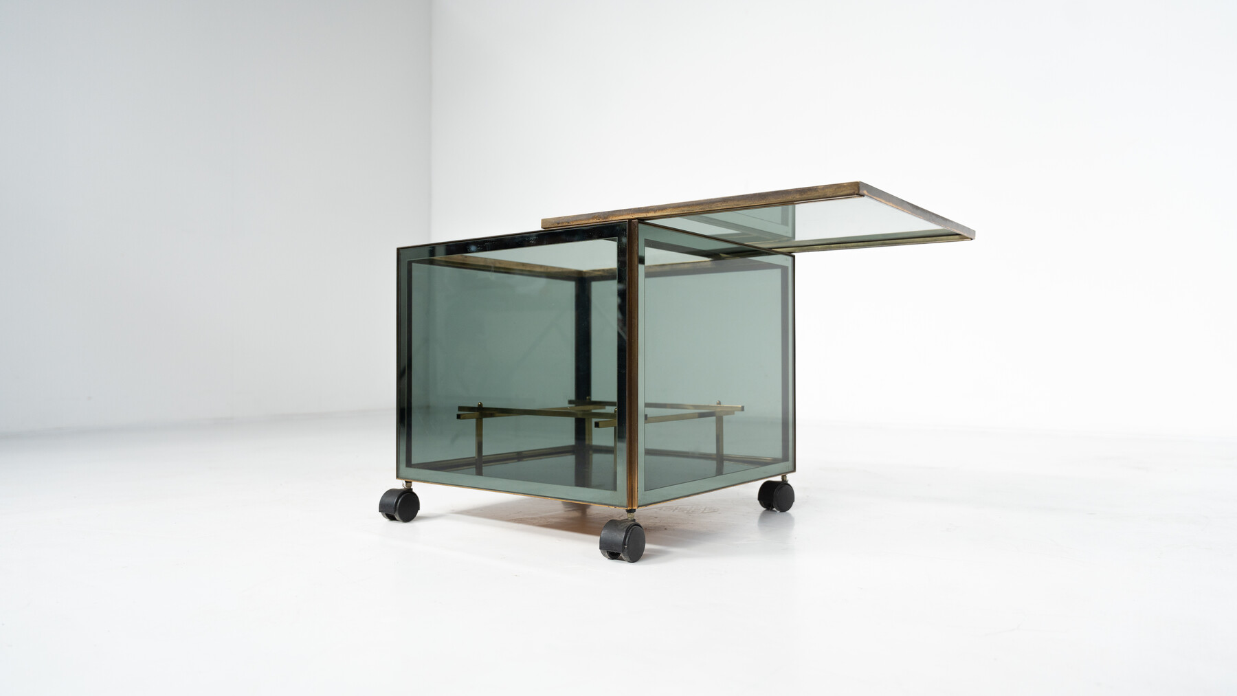 Mid-Century Modern Coffee Table/ Bar, Metal and Glass, 1970s