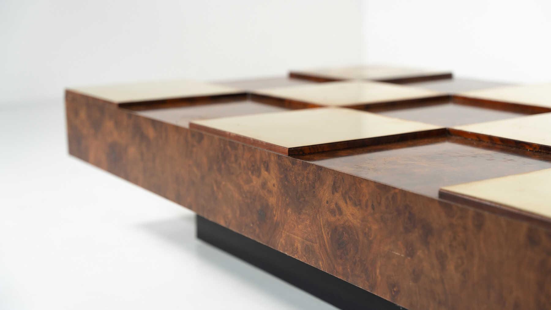 Mid-Century Modern Coffee Table, Brass and Burl Wood, Italy, 1970s