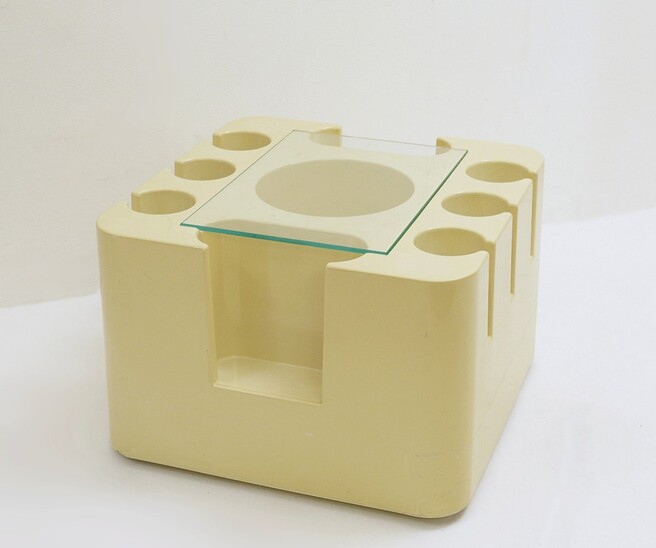 Mid-Century Modern Coffee Table/Bar by Sergio Mazza, Italy