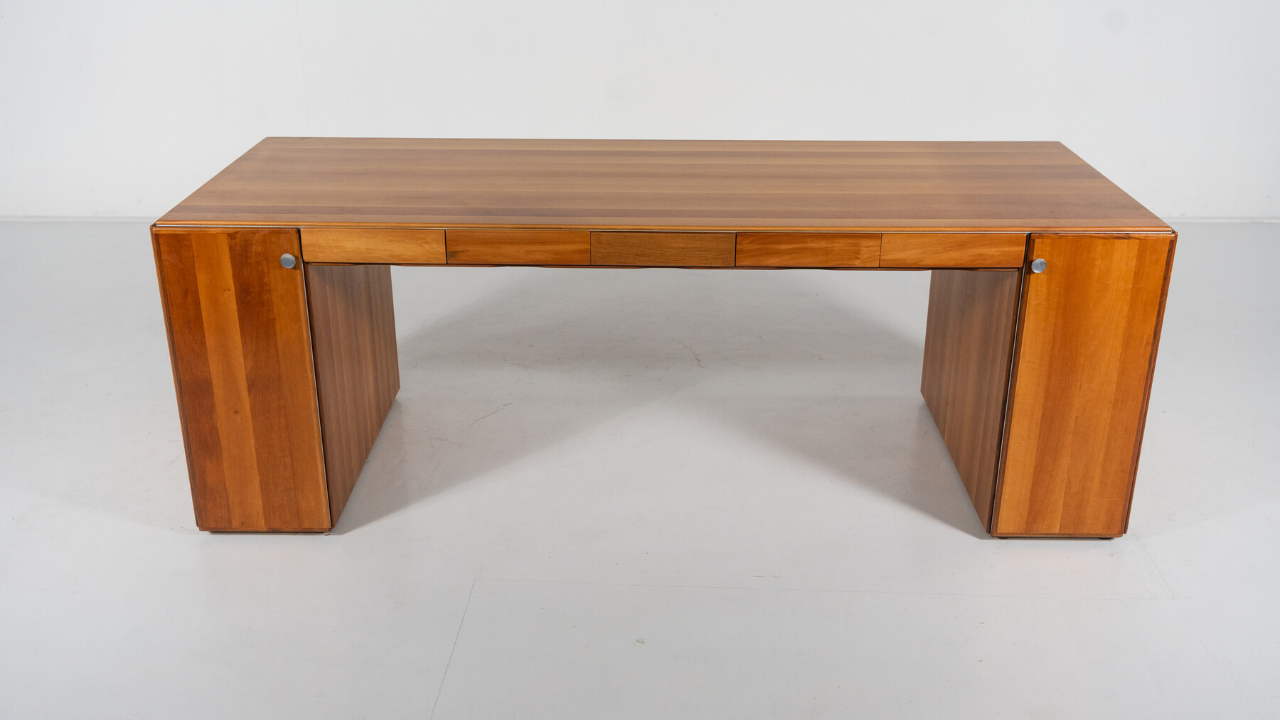 Mid-Century Modern Desk by Afra and Tobia Scarpa, Stildomus 1970s