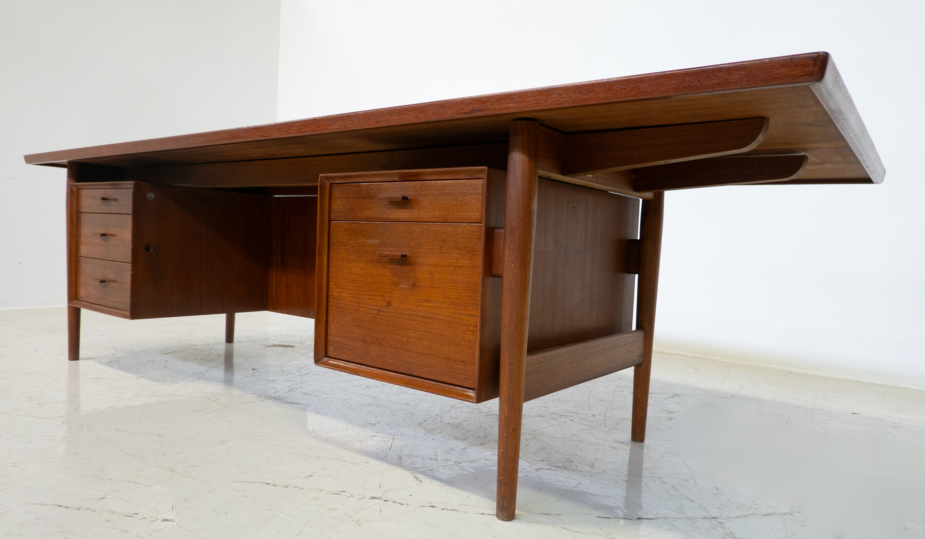 Mid-Century Modern Desk by Arne Vodder, 1960s