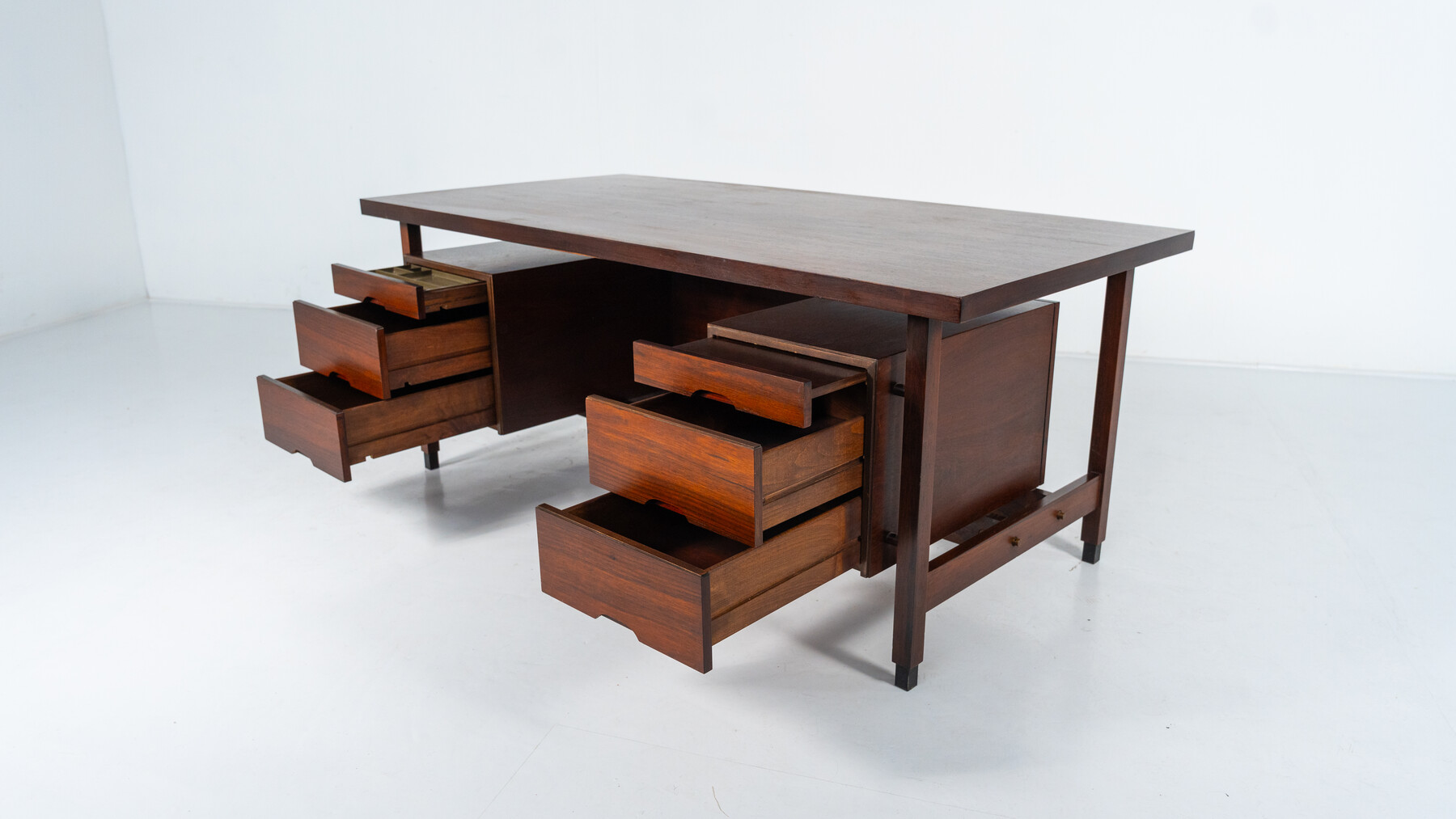 Mid-Century Modern Desk by Sergio Rodrigues, Brazil, 1960s