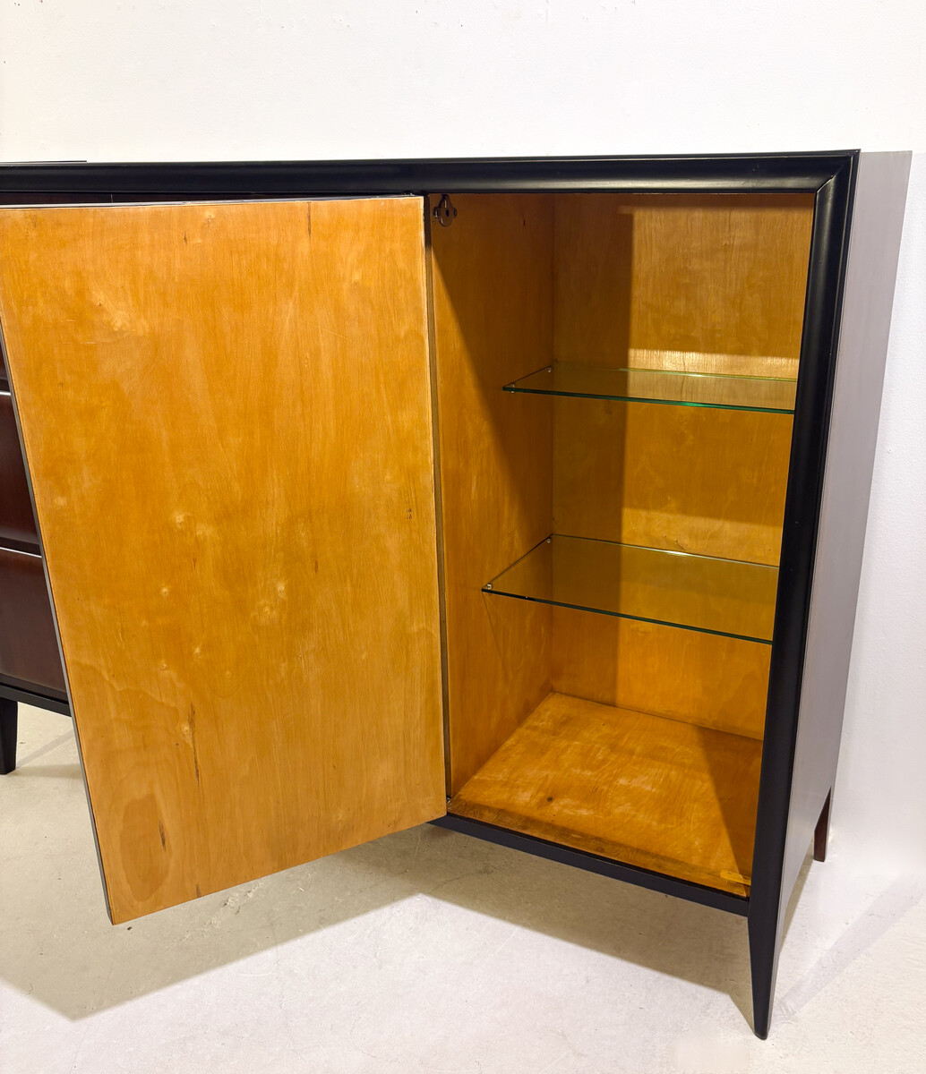Mid-Century Modern Highboard in the style of Borsani, Italy, 1960s