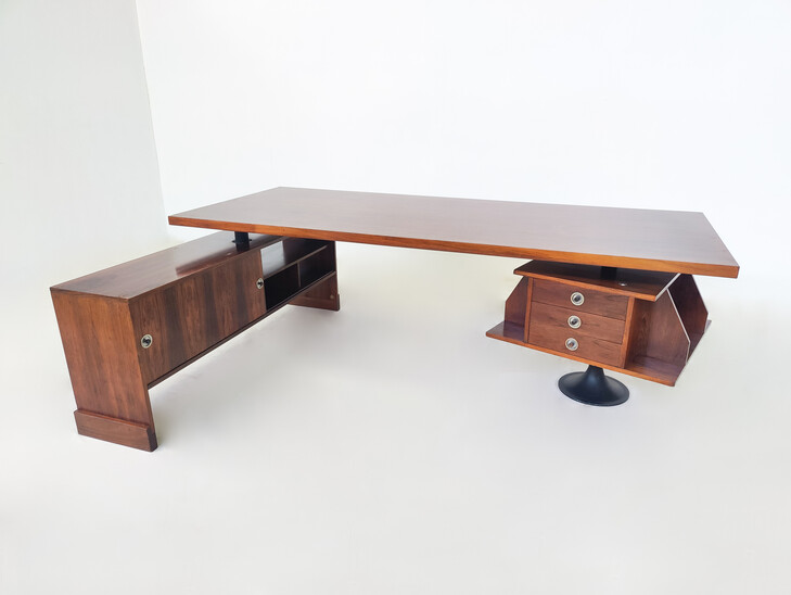 Mid-Century Modern Italian Desk with drawers, 1960s
