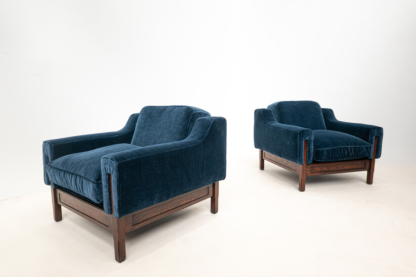 Mid-Century Modern Italian Pair of Armchairs, Wood and Blue Velvet, 1960s