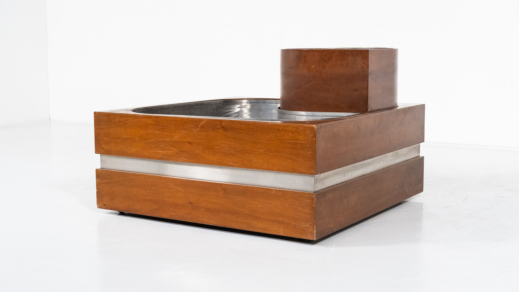 Mid-Century Modern Italian Planter, Walnut and Chrome, 1970s