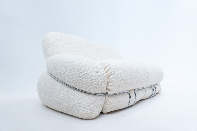 Mid-Century Modern Italian Sofa, White Boucle and Chrome, 1970s