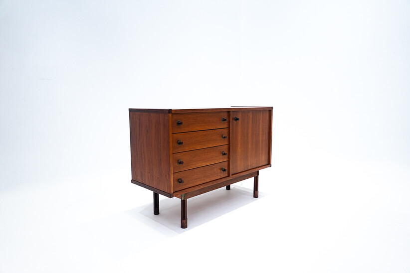 Mid-Century Modern Italian Wooden Chest of Drawers, 1960s