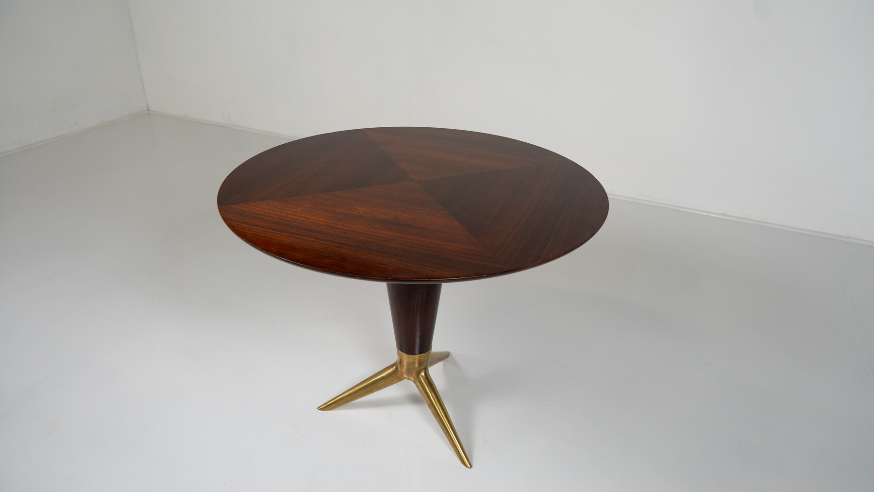 Mid-Century Modern Maple and Brass Round Gueridon by I.S.A Bergamo, 1950s