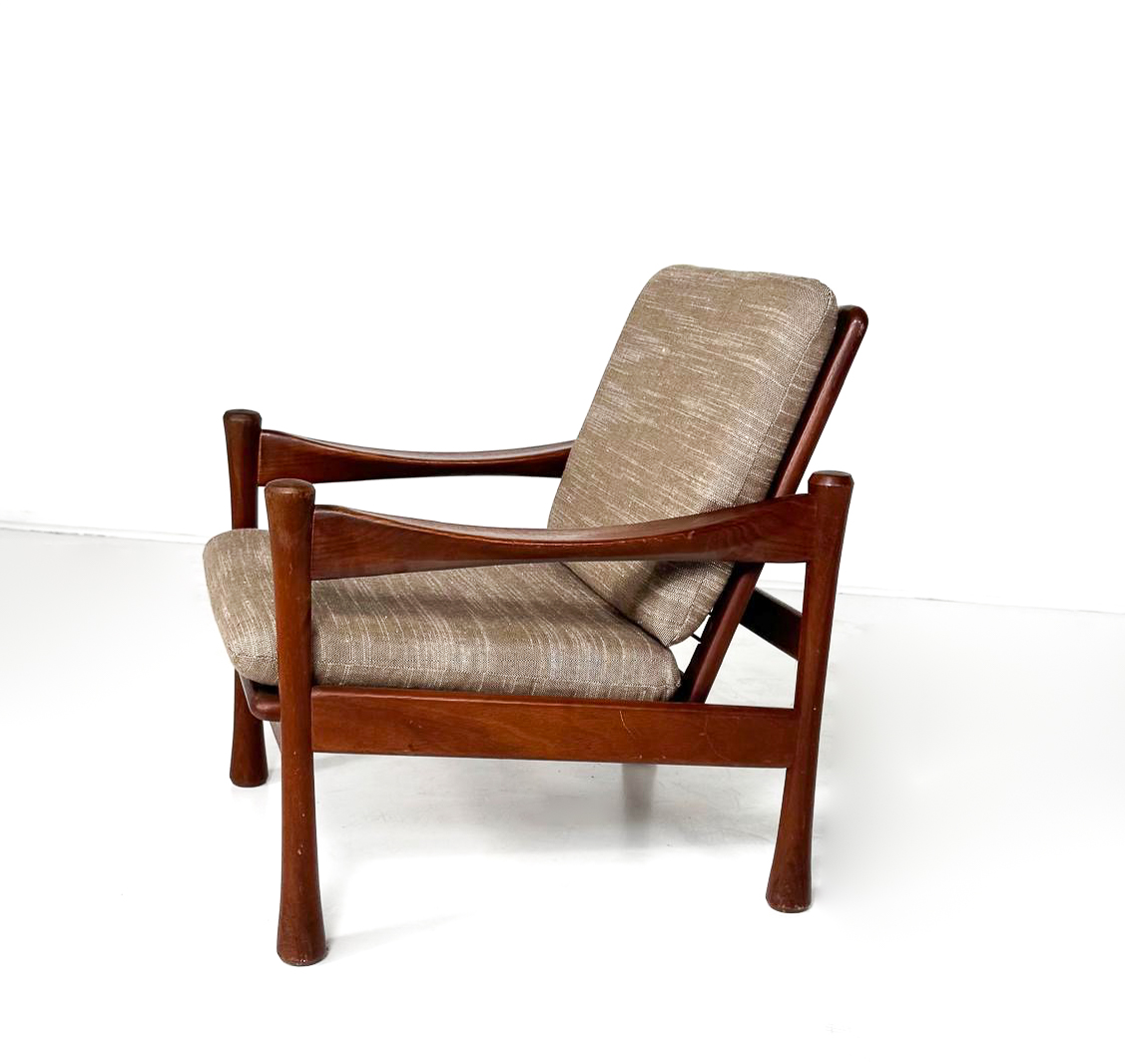 Mid-Century Modern Pair of Armchairs 
