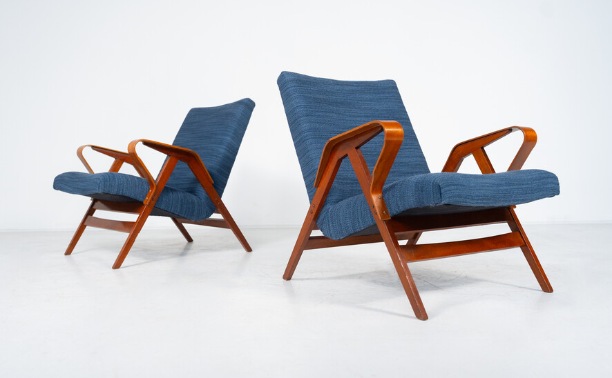 Mid-Century Modern Pair of Armchairs by Frantisek Jirak for Tatra, 1950s - New Uphostery