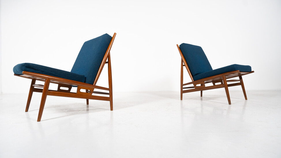 Mid-Century Modern Pair of Armchairs by Isa, Italy, 1960s