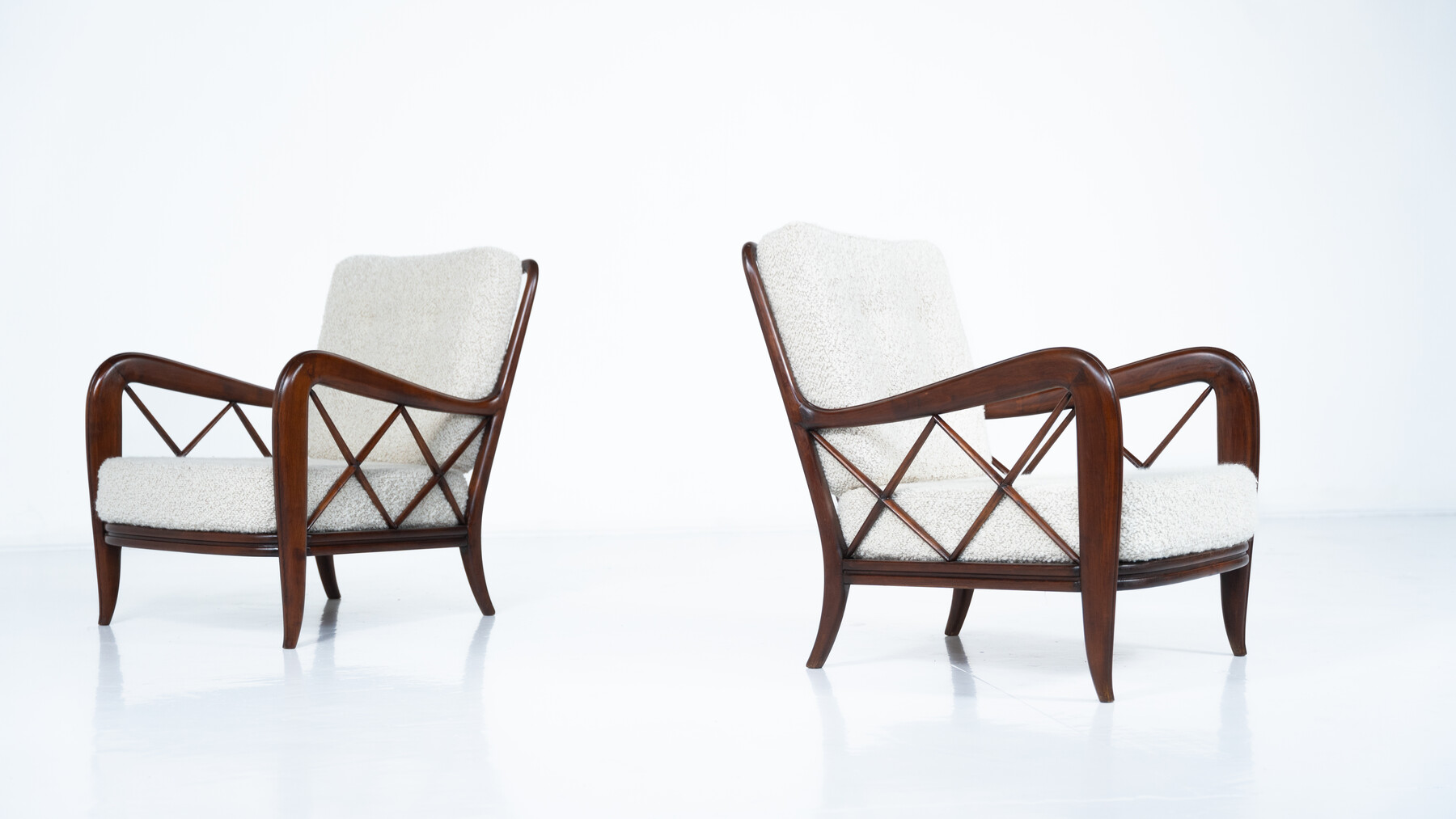 Mid-Century Modern Pair of Armchairs by Paolo Buffa, Italy, 1950s - New Upholstery