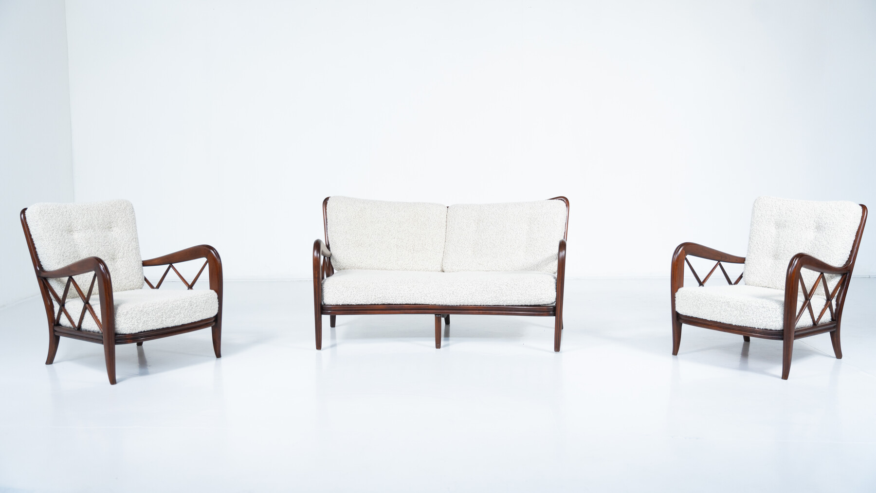 Mid-Century Modern Pair of Armchairs by Paolo Buffa, Italy, 1950s - New Upholstery